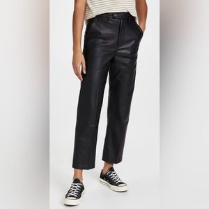 Levi’s - Black Leather Pants 🖤